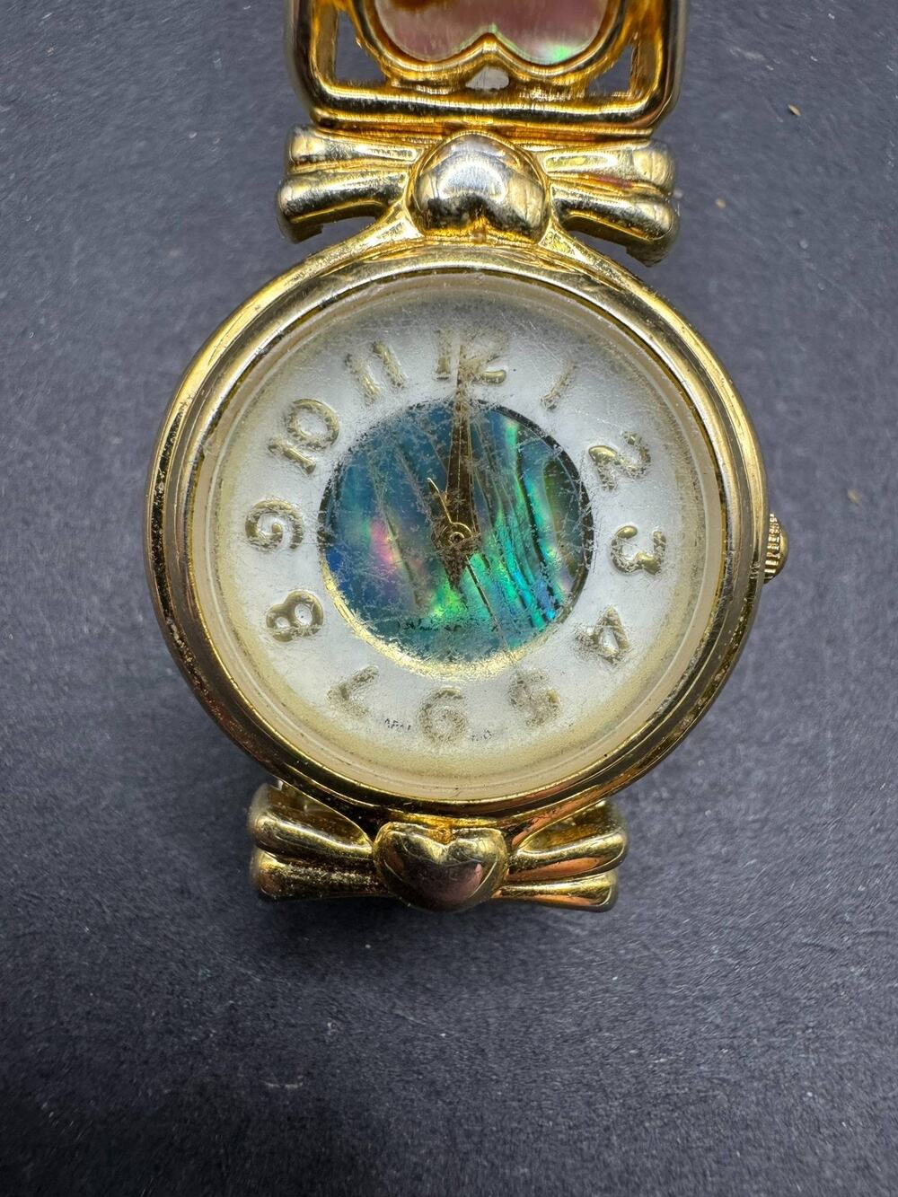 Vintage Gold Tone Women's Wristwatch Heart Detail Abalone Dial Stretch Band